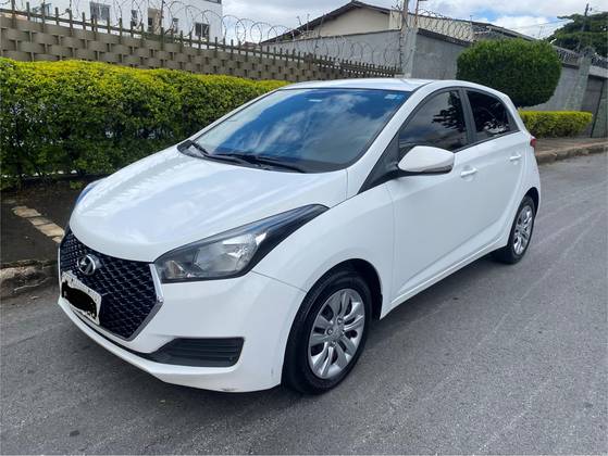HYUNDAI HB20 1.0 COMFORT PLUS 12V FLEX 4P MANUAL